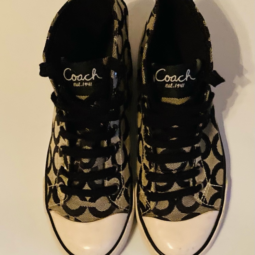 High top coaches